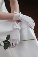 Fingertips Wrist Length Tulle Wedding Gloves